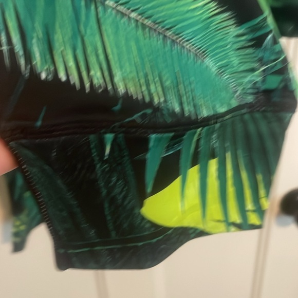 NWT Fabletics leggings XS - Picture 4 of 4